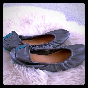 Metallic silver tieks 9